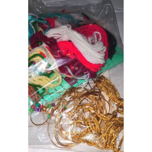 Plastic Canvas Christmas Craft Kit - Santa Claus Angel Teddy Bear Designs Includ - Picture 9 of 10